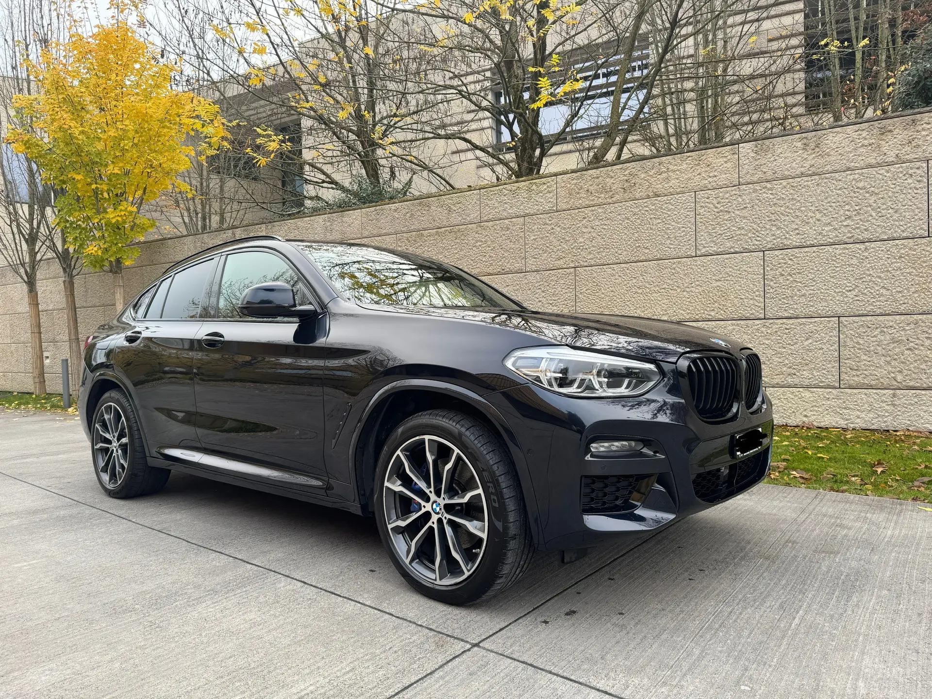 BMW X4 xDrive 30d M Sport — SUV coupé premium, 286 ch et consommation maîtrisée — vista esterna