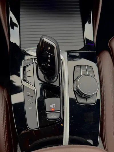 BMW X4 xDrive 30d M Sport — SUV coupé premium, 286 ch et consommation maîtrisée — Miniatura 18