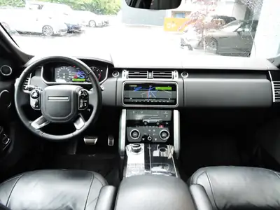 Land Rover Range Rover 3.0 SDV6 HSE — Luxe tout-terrain avec 275 ch et toit panoramique — Thumbnail 8