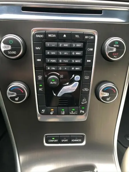 Volvo XC60 2015 occasion Zürich — 4