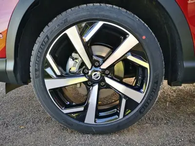 Nissan Qashqai 1.3 DIG-T Tekna+ — SUV compact dynamique, 147'000 km, sans sinistre — arrière