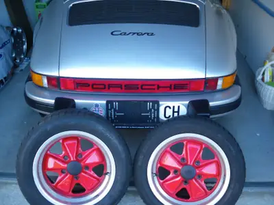 Porsche 911 1983 — Légende des années 80, cuir intégral et vernis d'origine — interni