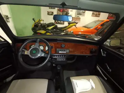MINI Cooper 1.3i 1996 — Icône britannique, entretien léger, parfait collector — Heckansicht