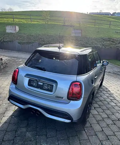 MINI Cooper S Trafalgar — Citadine sportive 178 ch, très peu kilométrée — interior