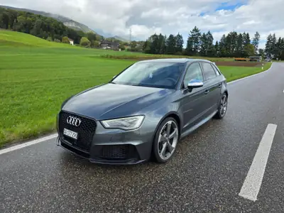 Audi RS3 Sportback 2.5 TSI — Performance quattro, moteur sans filtre à particules — exterior view