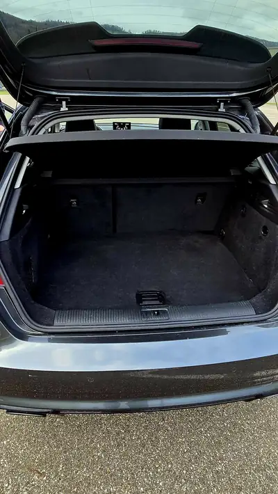 Audi RS3 Sportback 2.5 TSI — Performance quattro, moteur sans filtre à particules — Thumbnail 9