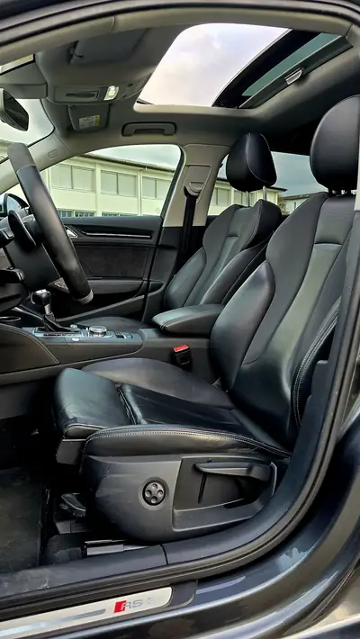 Audi RS3 Sportback 2.5 TSI — Performance quattro, moteur sans filtre à particules — Thumbnail 10