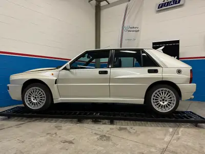 Lancia Delta HF Integrale Evo 4V — Légende des années 90, 212 ch et traction intégrale — Miniature 7