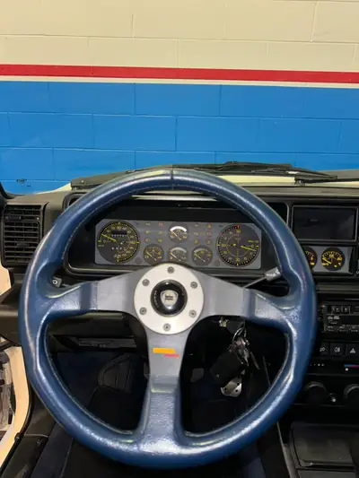 Lancia Delta HF Integrale Evo 4V — Légende des années 90, 212 ch et traction intégrale — Miniature 23