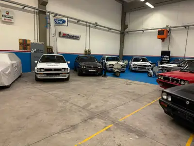 Lancia Delta HF Integrale Evo 4V — Légende des années 90, 212 ch et traction intégrale — Miniature 27