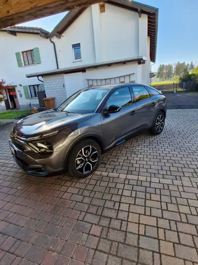 Citroën C4 Electric Swiss Edition 2022 — Berline électrique premium, 136 ch et seulement 19 000 km — côté