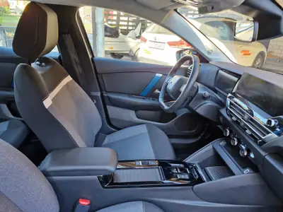 Citroën C4 Electric Swiss Edition 2022 — Berline électrique premium, 136 ch et seulement 19 000 km — détail
