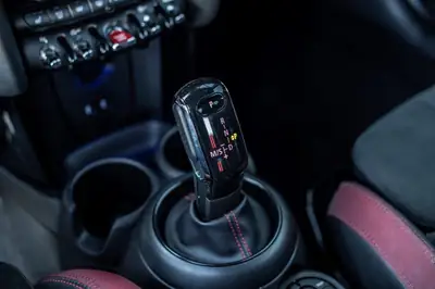 MINI Cabrio Cooper JCW — Cabriolet sportif 231 ch, garantie 24 mois — Thumbnail 14