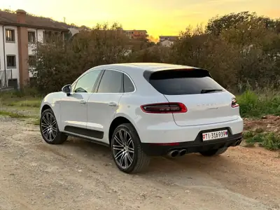 Porsche Macan S Diesel PDK — SUV sportif 258 ch, kilométrage modéré — côté