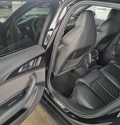 Audi RS6 Avant 4.0 TFSI V8 — Berline sport haute performance, 83 000 km — interior