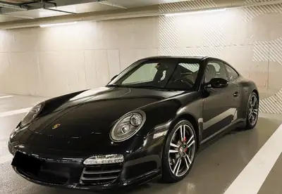 Porsche 911 Carrera 4S PDK — Coupé sportif all-wheel drive, historique complet Porsche — Außenansicht