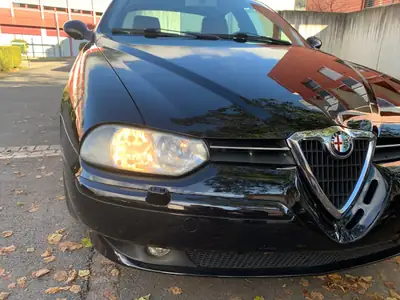 Alfa Romeo 156 2.5 V6 24V — Berline italienne élégante, moteur noble 192 ch — tableau de bord