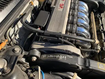Alfa Romeo 156 2.5 V6 24V — Berline italienne élégante, moteur noble 192 ch — Miniature 14