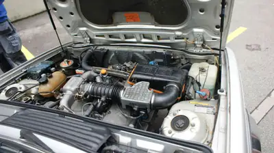 BMW 635 CSI — Coupé sportif années 80, 218 ch et seulement 114'000 km — interni