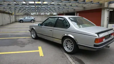 BMW 635 CSI — Coupé sportif années 80, 218 ch et seulement 114'000 km — Miniatura 7