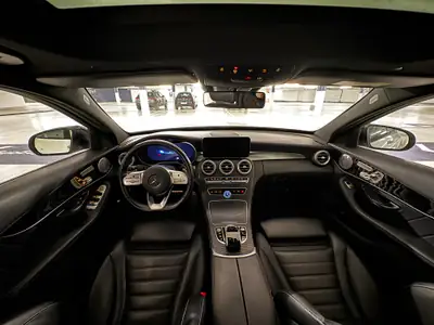 Mercedes-Benz C 200 Swiss Star AMG Line — Break hybride rechargeable, 4 roues motrices, équipement premium — Miniatura 8