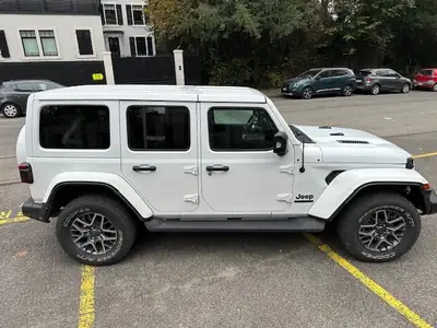 Jeep Wrangler 2.0 PHEV Unlimited — Hybride rechargeable, 46'000 km, édition 80 ans — Heckansicht