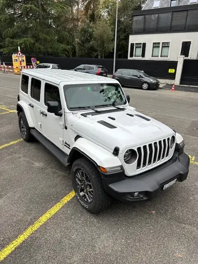 Jeep Wrangler 2.0 PHEV Unlimited — Hybride rechargeable, 46'000 km, édition 80 ans — Seitenansicht