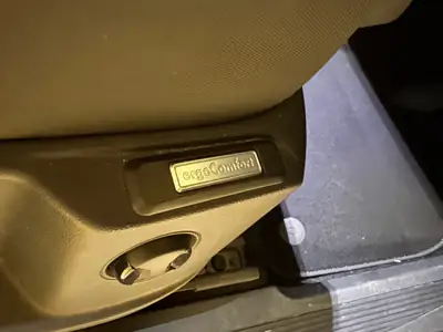VW Caddy 2.0 TDI Liberty DSG — Utilitaire familial diesel efficace, 63'000 km — Thumbnail 9