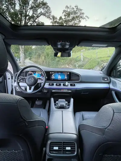 Mercedes-Benz GLE 400 d 4Matic AMG Line — SUV premium diesel, 108'000 km, sans accident — dashboard