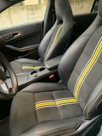 Mercedes-Benz CLA 250 — Berline élégante 2017, 170'000 km, sans sinistre — tableau de bord