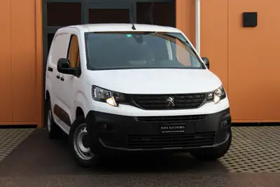 Peugeot Partner 1.5 Blue HDi Premium — Utilitaire compact 3 places, faible consommation et porte coulissante — vista esterna