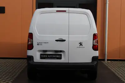 Peugeot Partner 1.5 Blue HDi Premium — Utilitaire compact 3 places, faible consommation et porte coulissante — Miniatura 8