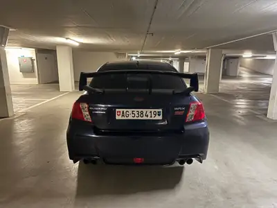 Subaru WRX STI Sport 2.5 Turbo 4WD — Performance japonaise, moteur révisé — tableau de bord