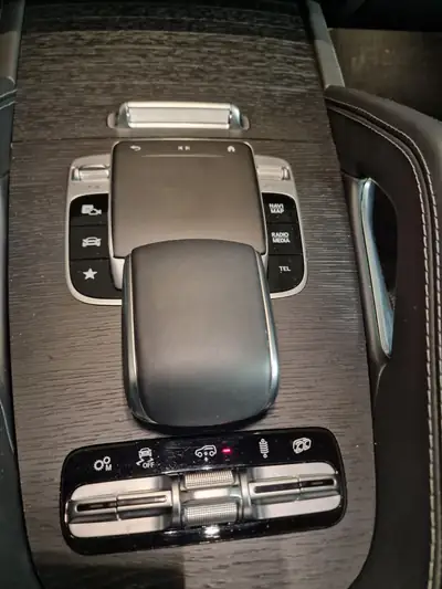 Mercedes-Benz GLE 53 AMG Coupé — Performance 435 ch, Hybride mild, Très basse kilométrage — Miniature 13
