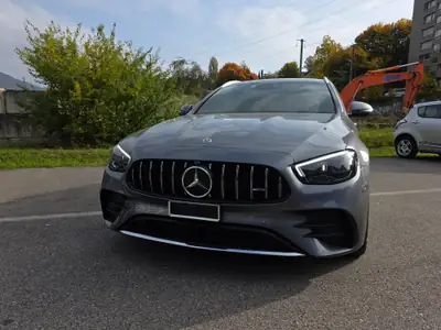 Mercedes-Benz E 220 d T AMG Line — Break diesel 4Matic, faible kilométrage et équipements premium — side view