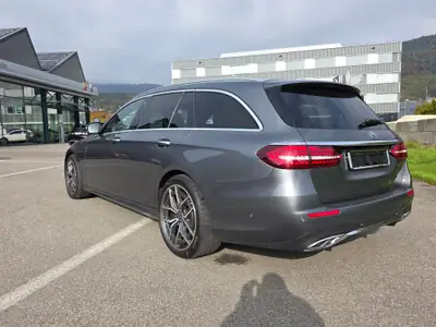 Mercedes-Benz E 220 d T AMG Line — Break diesel 4Matic, faible kilométrage et équipements premium — detail