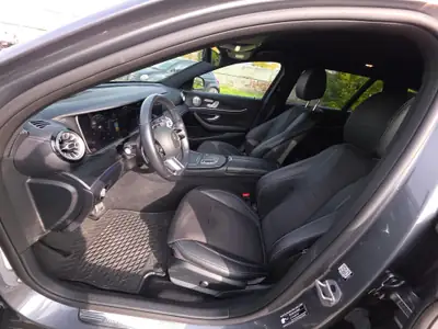 Mercedes-Benz E 220 d T AMG Line — Break diesel 4Matic, faible kilométrage et équipements premium — Thumbnail 7