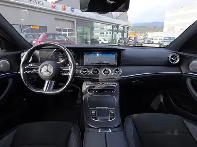 Mercedes-Benz E 220 d T AMG Line — Break diesel 4Matic, faible kilométrage et équipements premium — Thumbnail 9