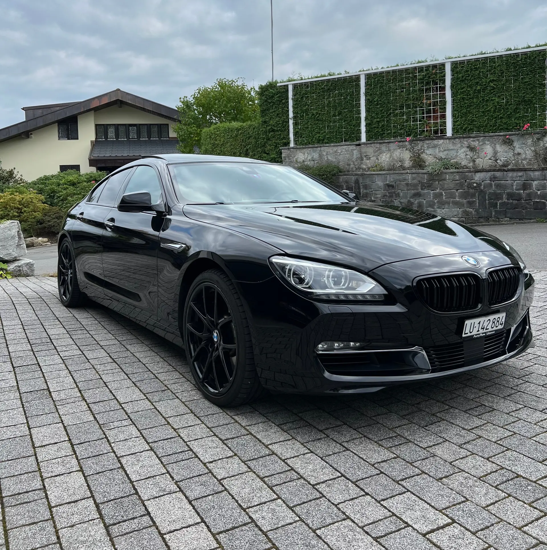 BMW 650i Gran Coupé xDrive 450PS — Coupé 4 portes de luxe, Son B&O et toit panoramique — vue extérieure