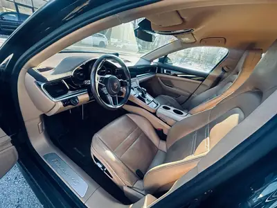 Porsche Panamera 4S Diesel PDK — Berline de prestige, 163'000 km, transmission intégrale — vista posteriore