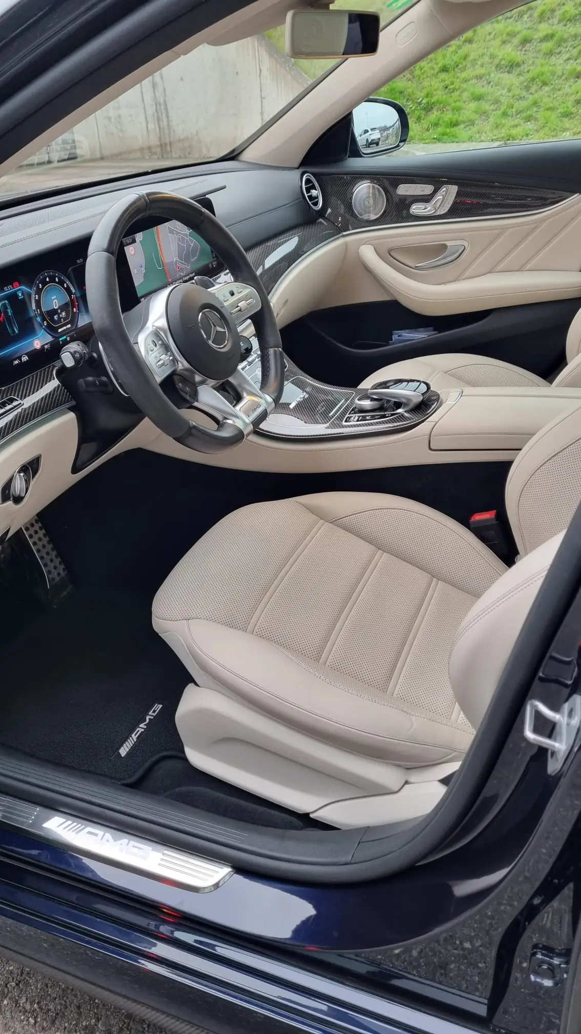Mercedes-Benz AMG E 63 2019 occasion Rechthalten — 4