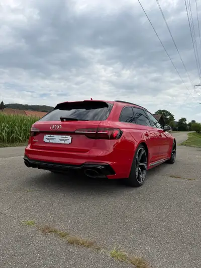 Audi RS4 Avant quattro — Break sportif 450 ch, faible kilométrage — Seitenansicht