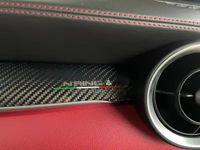 Alfa Romeo Stelvio Quadrifoglio V6 510 ch — Série spéciale N-Ring, rare et prestigieuse — Miniatura 15