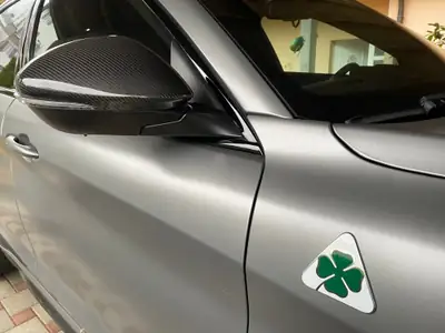 Alfa Romeo Stelvio Quadrifoglio V6 510 ch — Série spéciale N-Ring, rare et prestigieuse — Miniatura 18