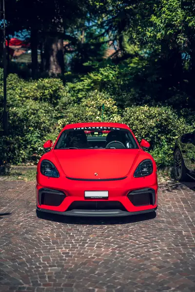 Porsche 718 Cayman GT4 PDK — Coupé sportif 420 ch, très faible kilométrage — Seitenansicht