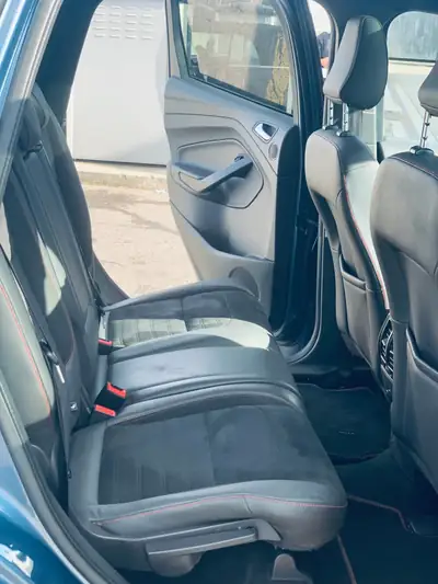 Ford Kuga 2.0 TDCi ST-Line 4WD — SUV diesel robuste, 80'000 km, tout-terrain assuré — Thumbnail 10