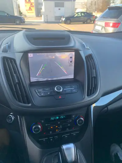 Ford Kuga 2.0 TDCi ST-Line 4WD — SUV diesel robuste, 80'000 km, tout-terrain assuré — Thumbnail 11
