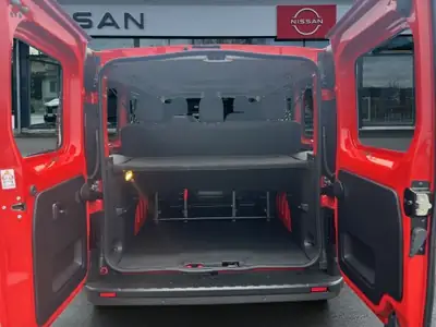 Nissan Primastar DCT 170 — Utilitaire premium 9 places, moteur diesel performant — Miniatur 7