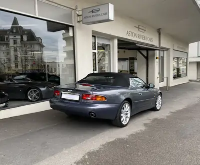 Aston Martin DB7 Vantage Volante — Cabriolet britannique de prestige, 52000 km — Miniature 9