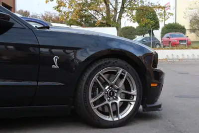Ford Mustang Shelby GT500 — 660 ch, Recaro, état neuf et première main — détail